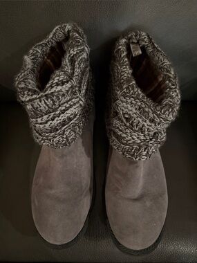 Muk Luks Gray Suede Knit Cuff Ankle Boots